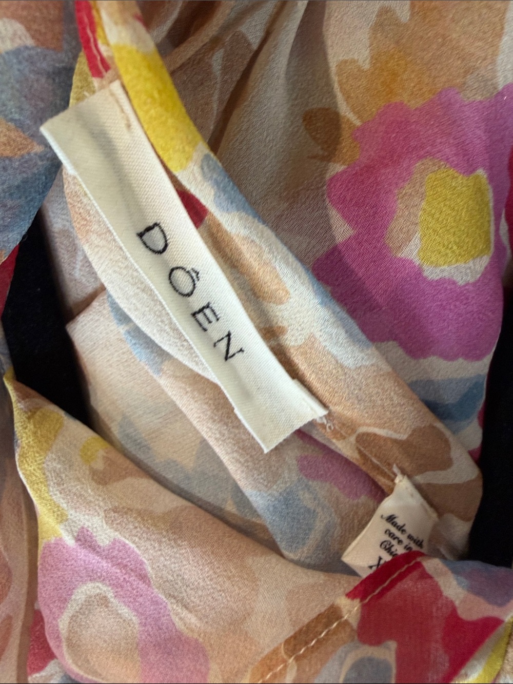 Doen Floral Long Sleeve Maxi Dress in Beige and Pink - Picture 9 of 9